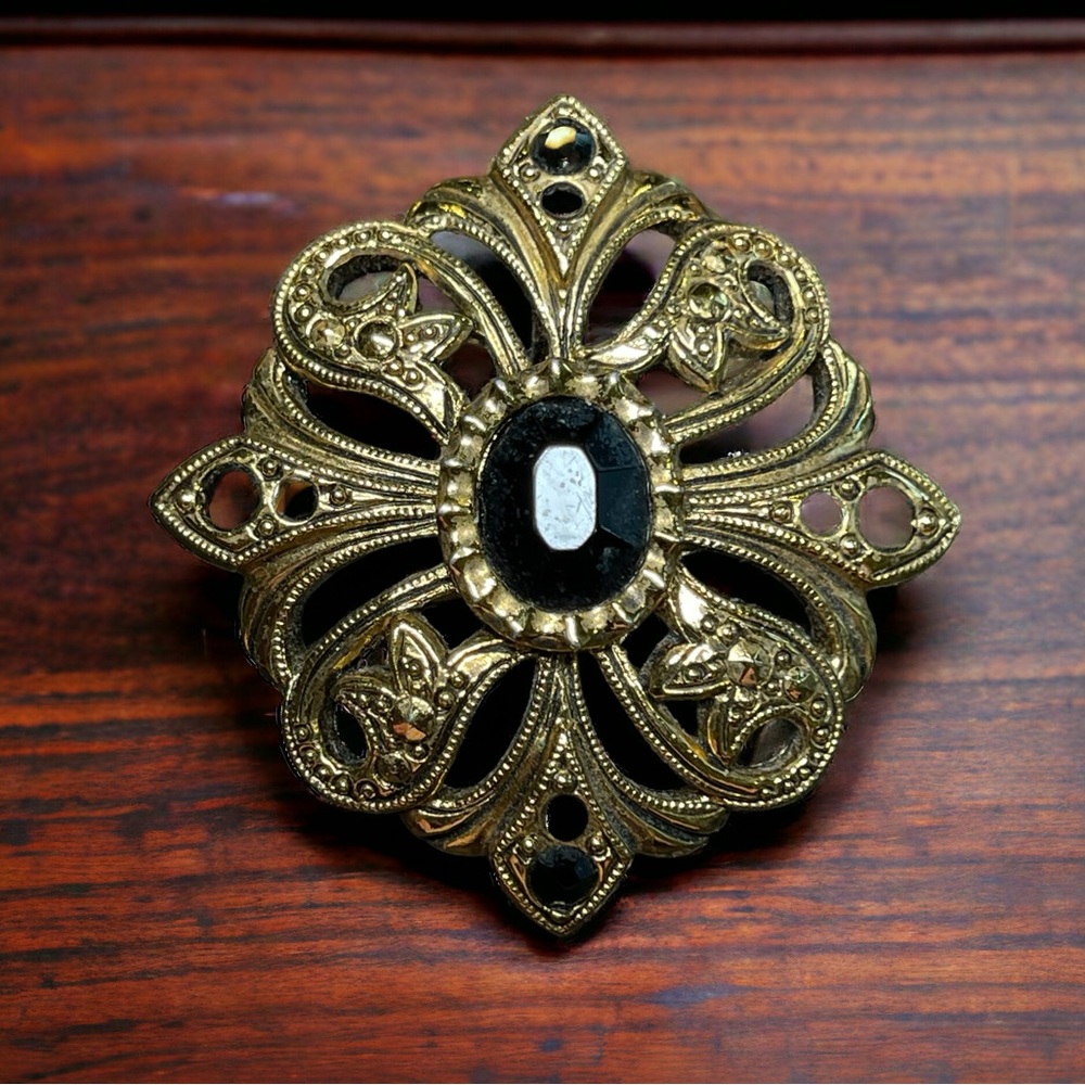 Vintage Avon Jewelry Enhancer pendant gold tone